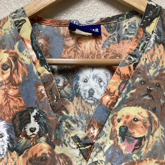 Med+Wear scrub vneck medical top dog - Picture 3 of 12